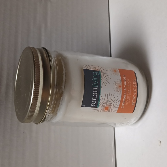Citronella Outdoor Candle NWT - Picture 5 of 5
